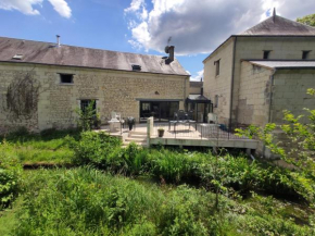 Belle demeure avec piscine à Bourgueuil 5 ch/10 p